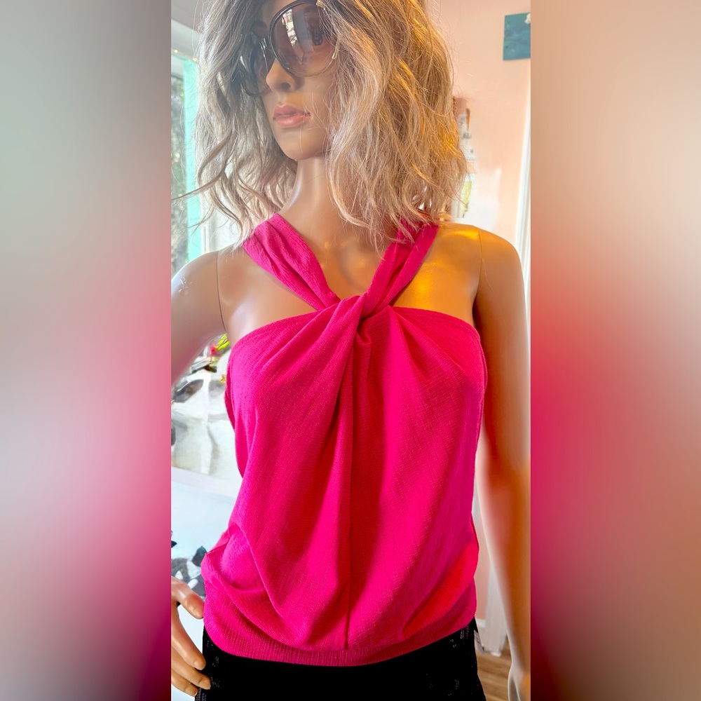 NWOT - INC Inteenational Concept Elegant Hot Pink Beautiful Top in size Small.
